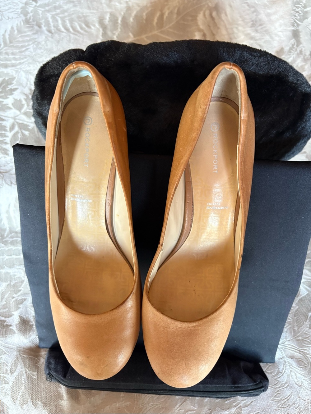 Women’s shoes
